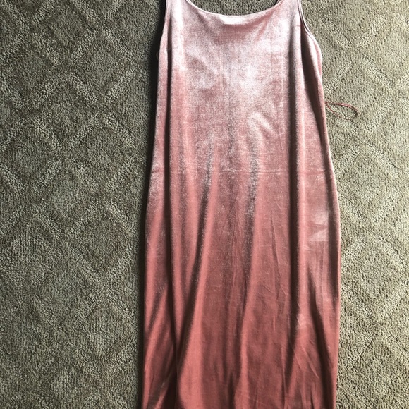 Zara L velour dress - Picture 2 of 3
